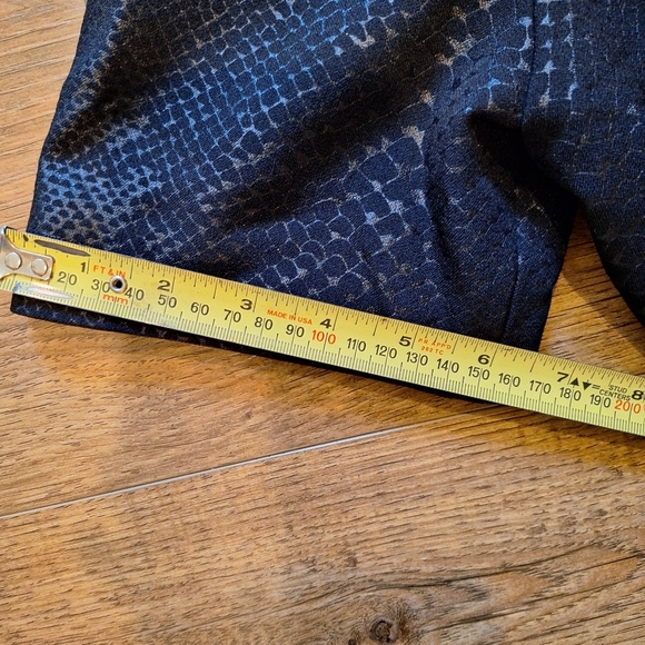 Jones New York tailored Black Snakeskin Midi Dress sz 10 - Picture 11 of 15